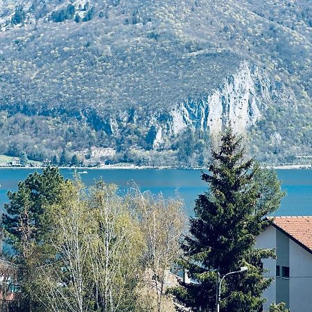 Lac Arte Postale Анси Екстериор снимка